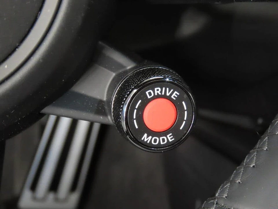 2026 Porsche 992 Carrera GTS - Image 22 of 31
