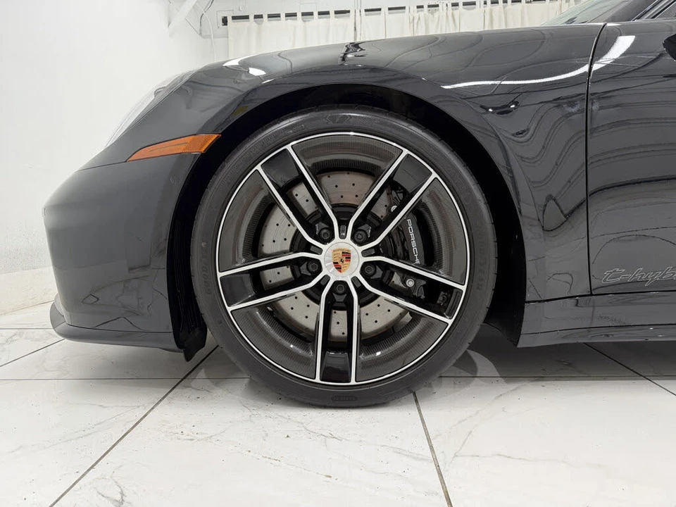 2026 Porsche 992 Carrera GTS - Image 16 of 31