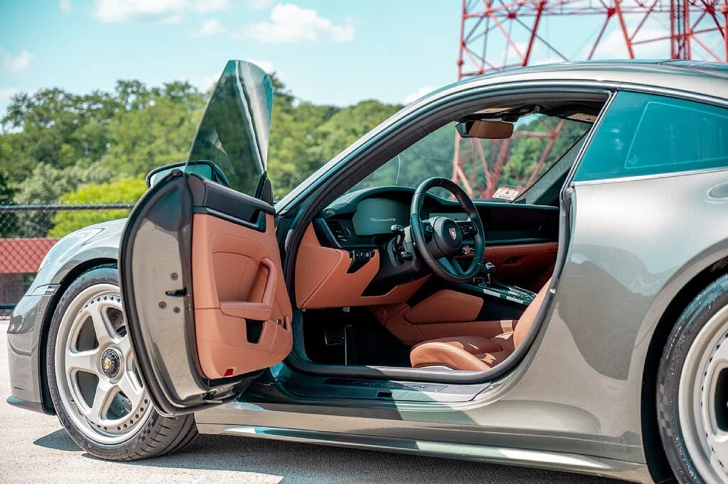 2026 Porsche 992 Carrera GTS - Image 22 of 30