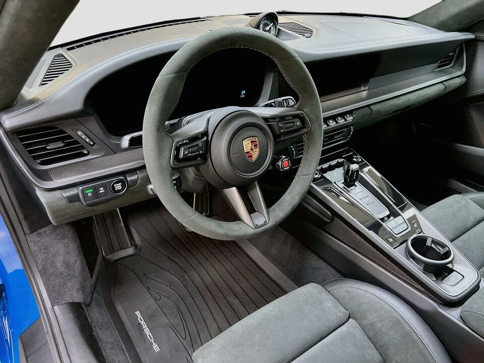 2026 Porsche 992 Carrera GTS - Image 4 of 31