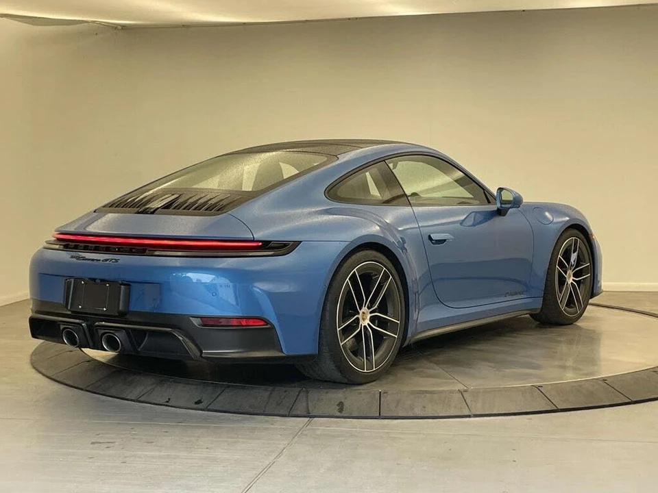 2026 Porsche 992 Carrera GTS - Image 7 of 31