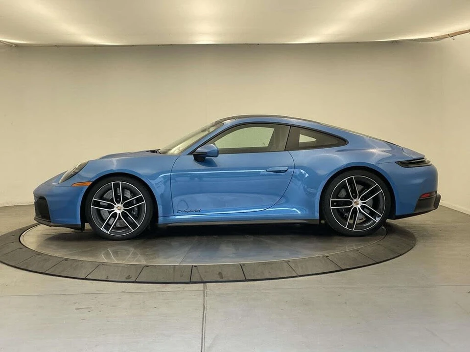 2026 Porsche 992 Carrera GTS - Image 2 of 31