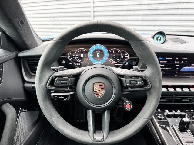 2026 Porsche 992 Carrera GTS - Image 19 of 31