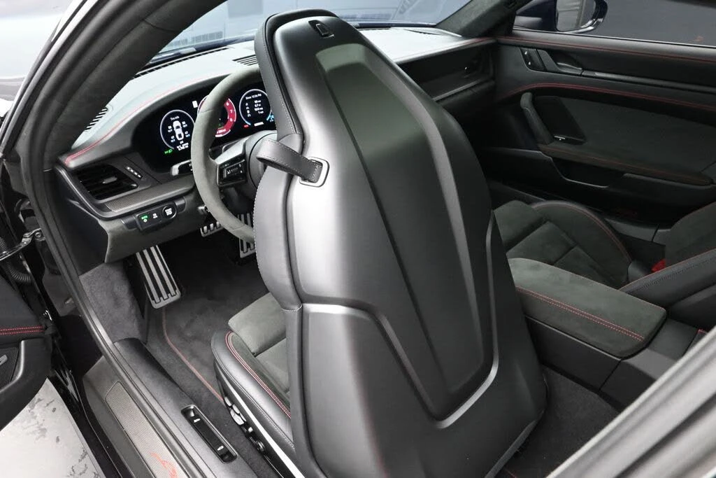 2026 Porsche 992 Carrera GTS - Image 18 of 31