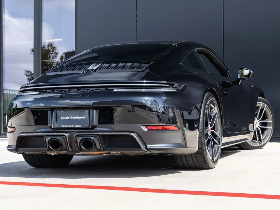 2026 Porsche 992 Carrera GTS - Image 11 of 31