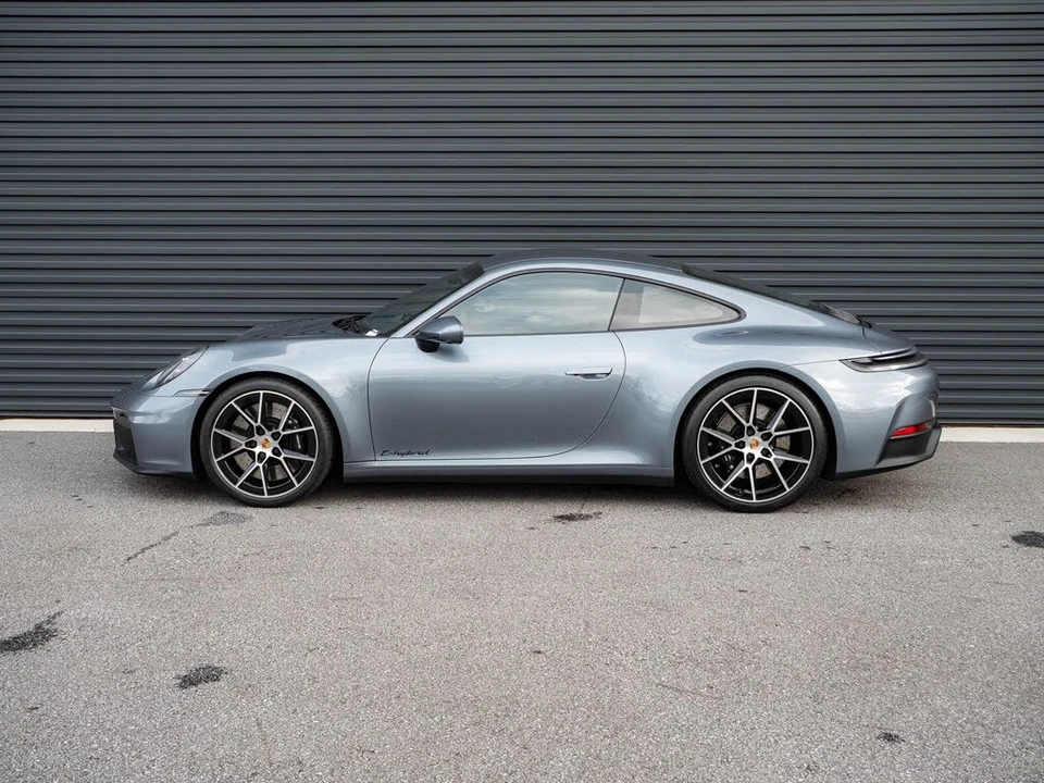 2026 Porsche 992 Carrera GTS - Image 2 of 31