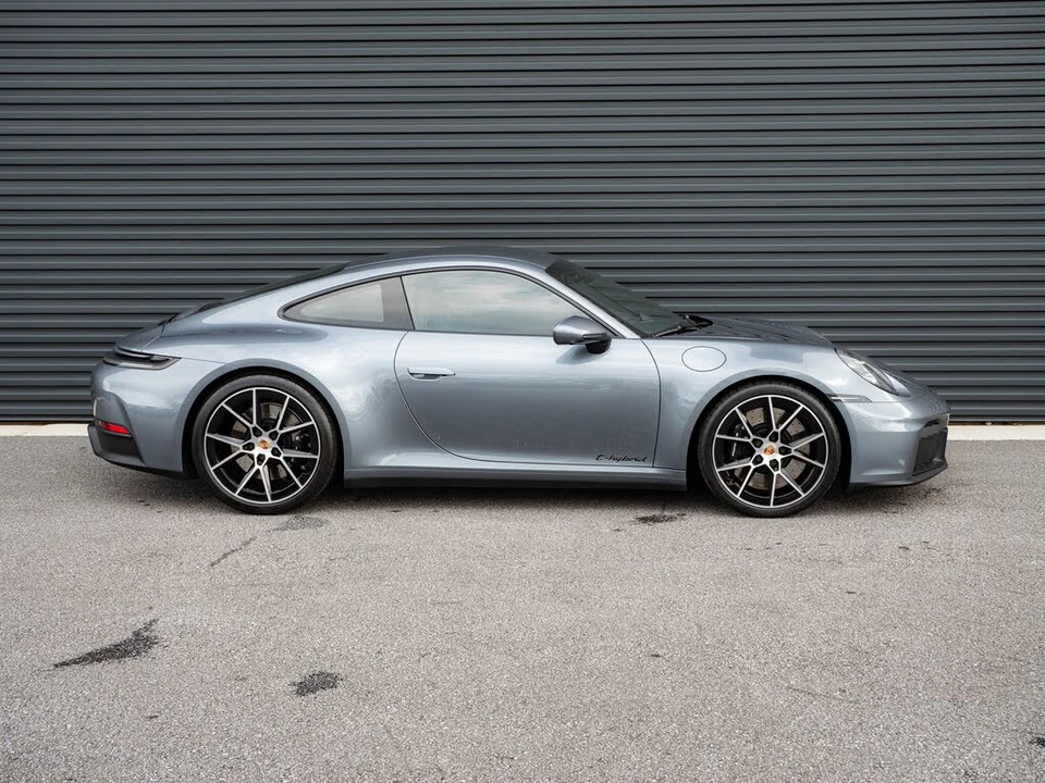 2026 Porsche 992 Carrera GTS - Image 23 of 31