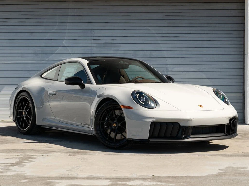 2026 Porsche 992 Carrera GTS - Image 9 of 28