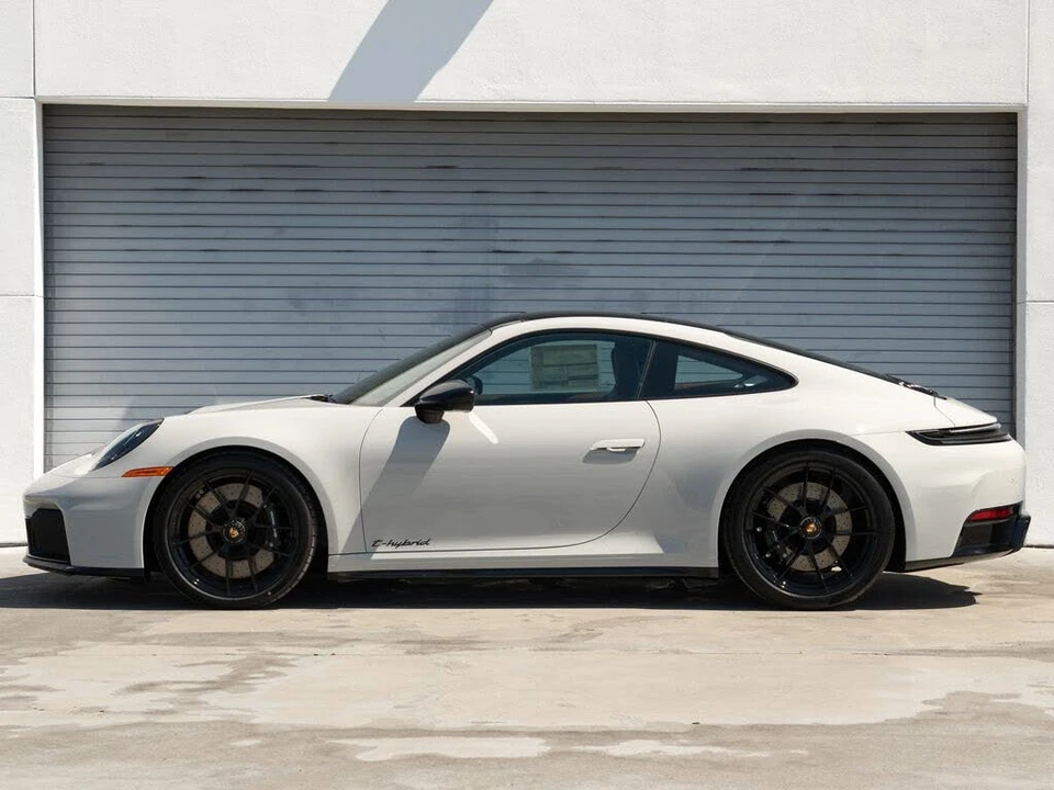 2026 Porsche 992 Carrera GTS - Image 2 of 28