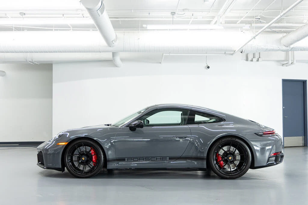 2026 Porsche 992 Carrera GTS - Image 3 of 31