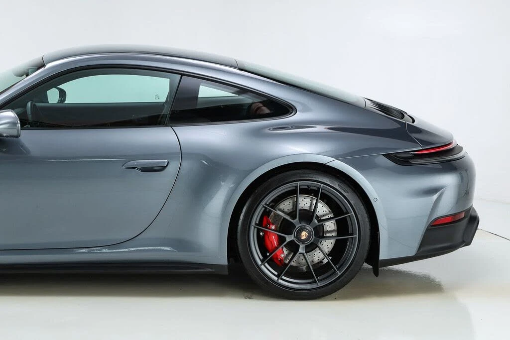 2026 Porsche 992 Carrera GTS - Image 11 of 31