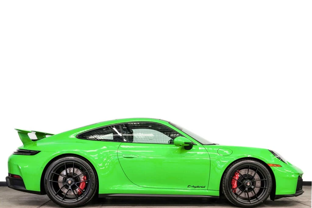 2026 Porsche 992 Carrera GTS - Image 2 of 31