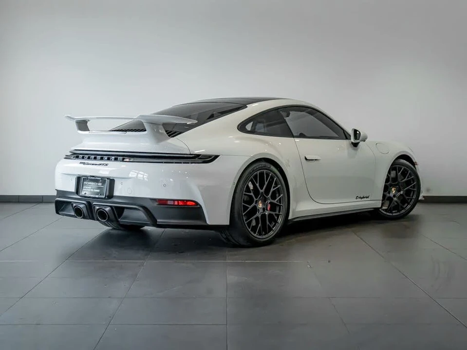 2026 Porsche 992 Carrera GTS - Image 7 of 31