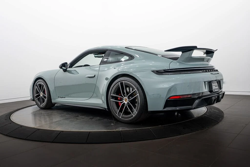 2026 Porsche 992 Carrera GTS - Image 3 of 31