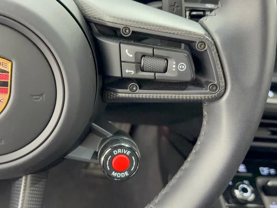 2026 Porsche 992 Carrera GTS - Image 19 of 31