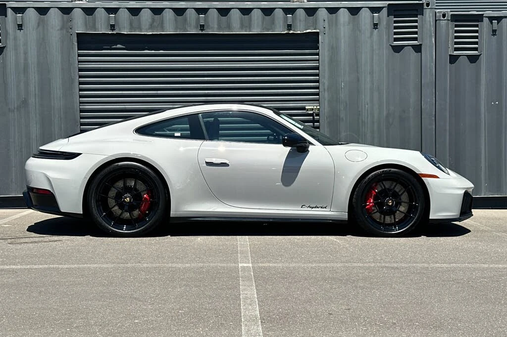 2026 Porsche 992 Carrera GTS - Image 9 of 28