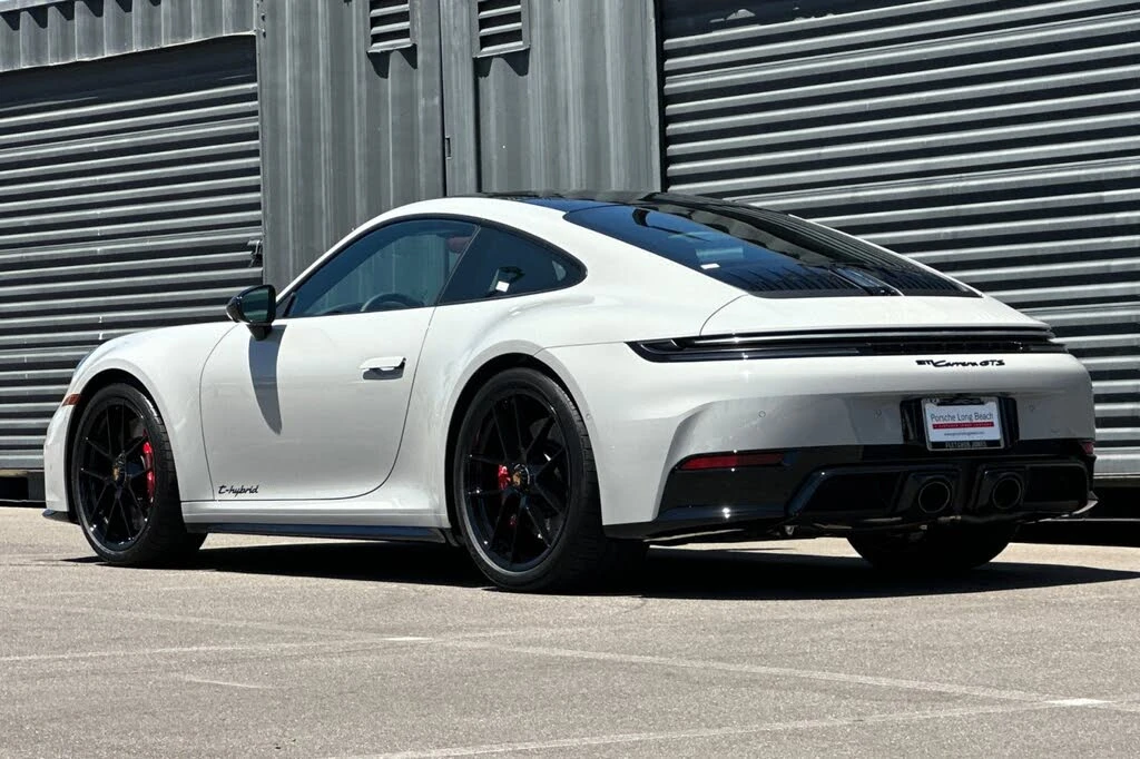 2026 Porsche 992 Carrera GTS - Image 3 of 28