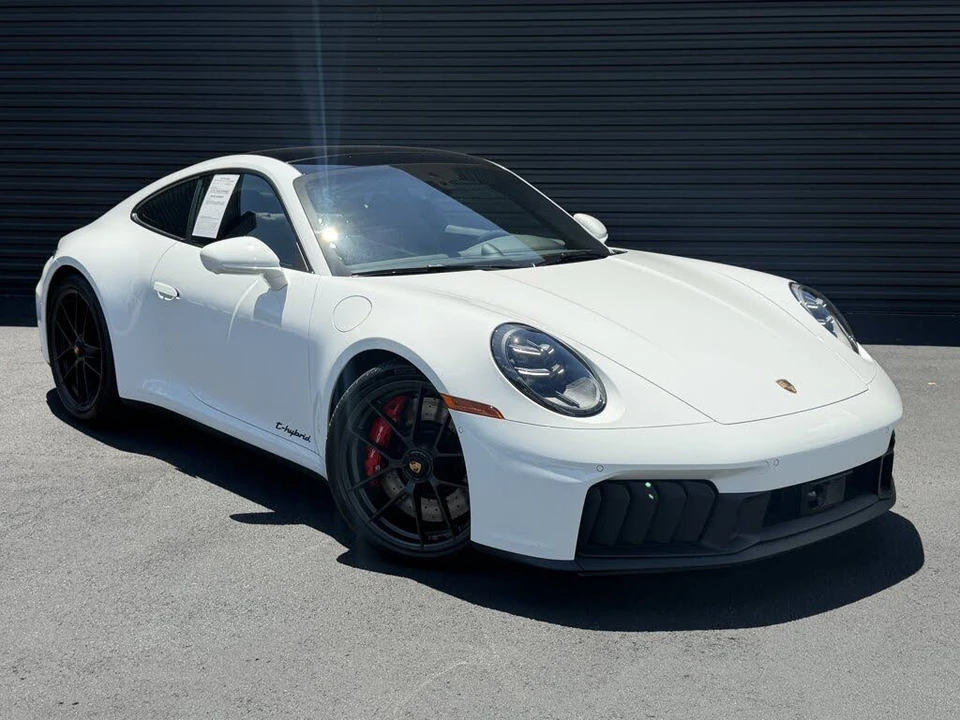 2026 Porsche 992 Carrera GTS - Image 7 of 31