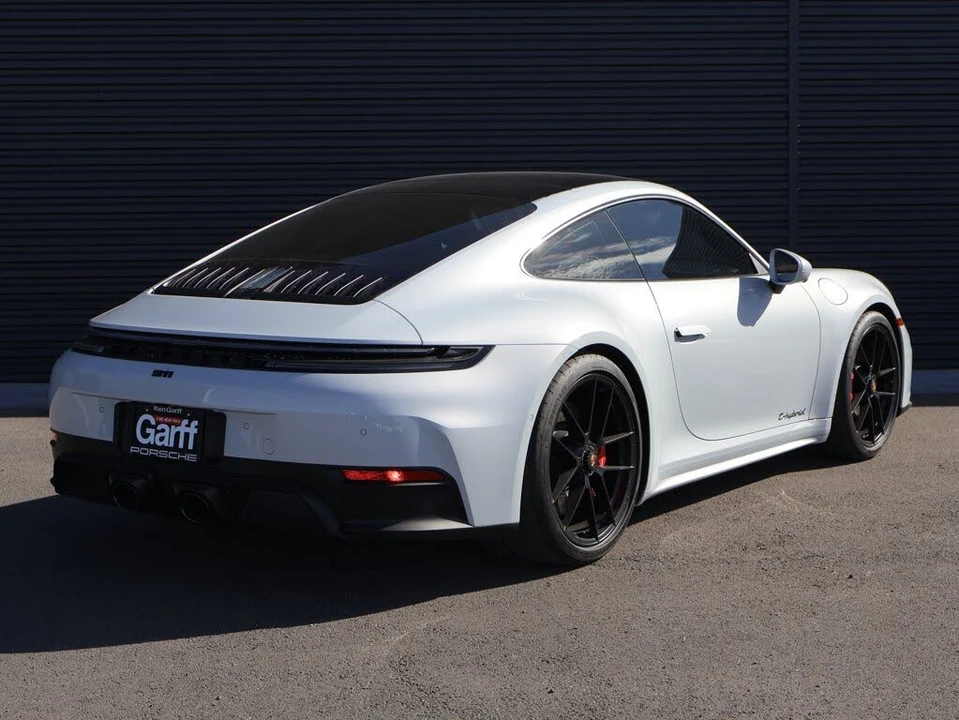 2026 Porsche 992 Carrera GTS - Image 9 of 31