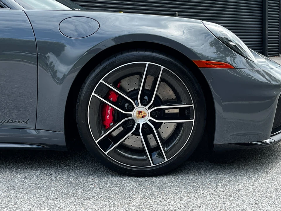 2026 Porsche 992 Carrera GTS - Image 14 of 31