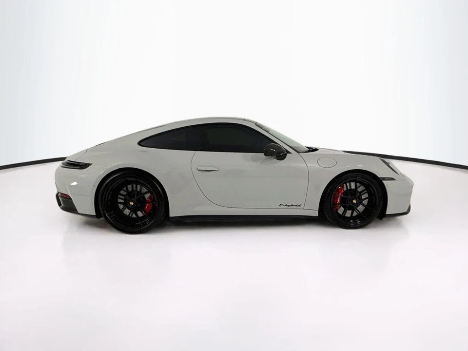 2026 Porsche 992 Carrera GTS - Image 8 of 31