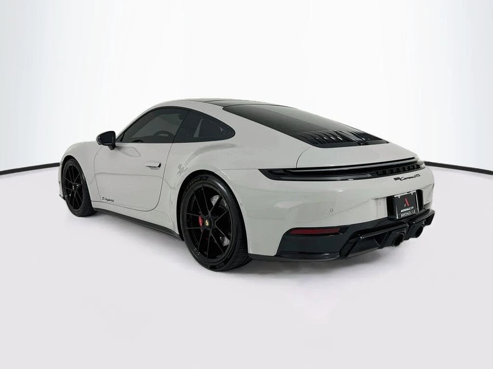 2026 Porsche 992 Carrera GTS - Image 3 of 31