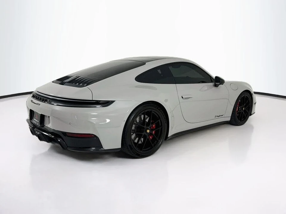 2026 Porsche 992 Carrera GTS - Image 9 of 31