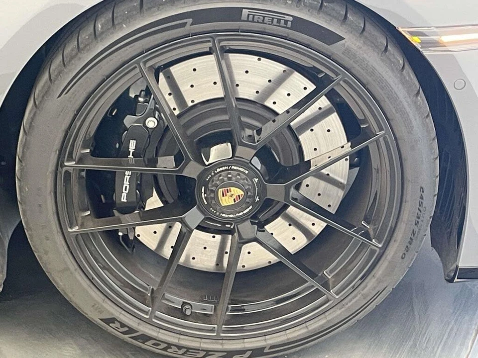 2026 Porsche 992 Carrera GTS - Image 14 of 31