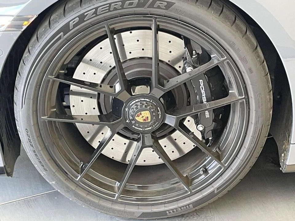 2026 Porsche 992 Carrera GTS - Image 11 of 31