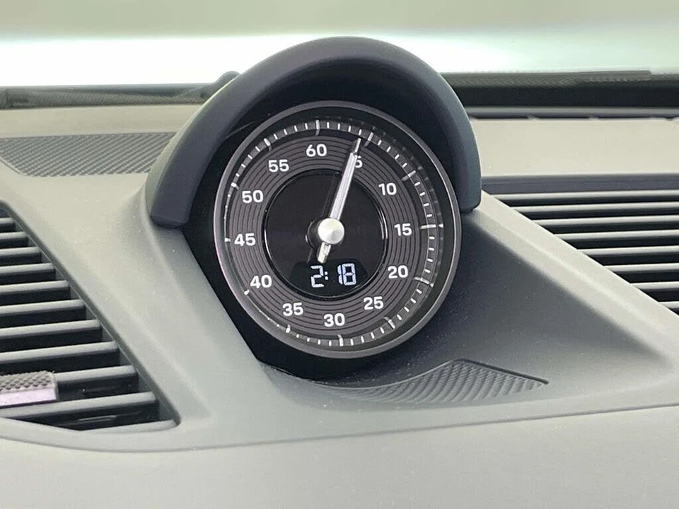 2026 Porsche 992 Carrera GTS - Image 25 of 31