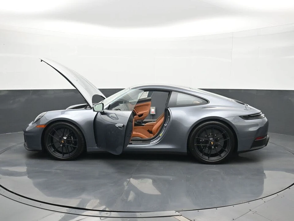 2026 Porsche 992 Carrera GTS - Image 25 of 29