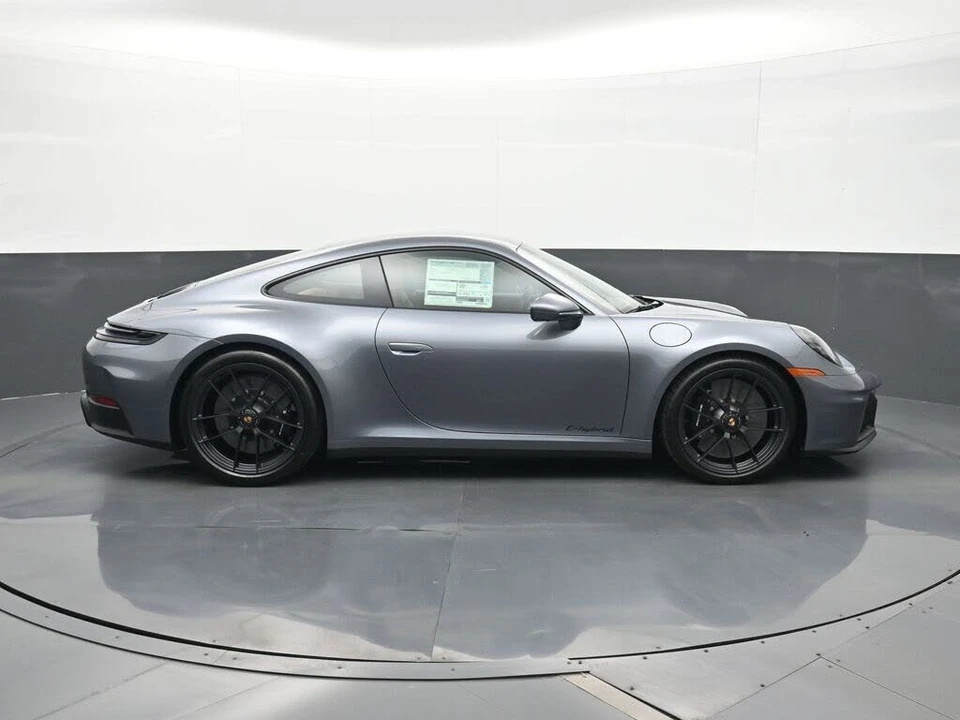 2026 Porsche 992 Carrera GTS - Image 19 of 29
