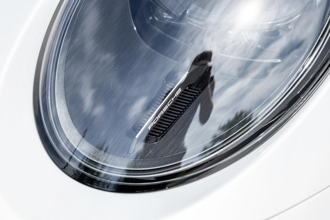 2026 Porsche 992 Carrera GTS - Image 19 of 31