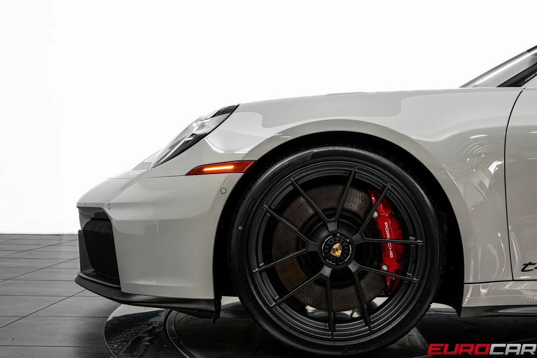 2026 Porsche 992 Carrera GTS - Image 17 of 31