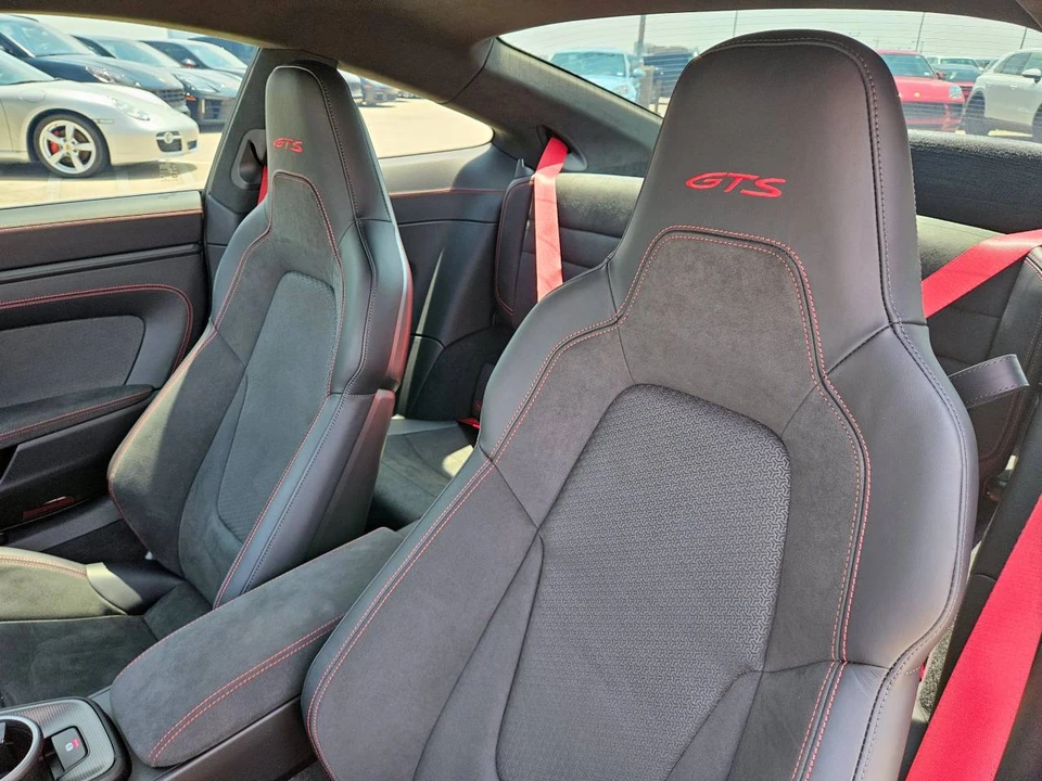 2026 Porsche 992 Carrera GTS - Image 5 of 5