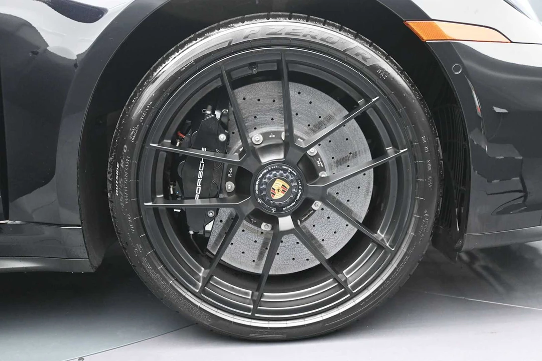 2026 Porsche 992 Carrera GTS - Image 20 of 31