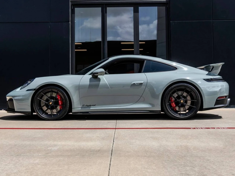 2026 Porsche 992 Carrera GTS - Image 2 of 5