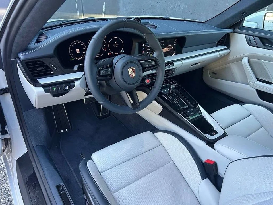 2026 Porsche 992 Carrera GTS - Image 4 of 4