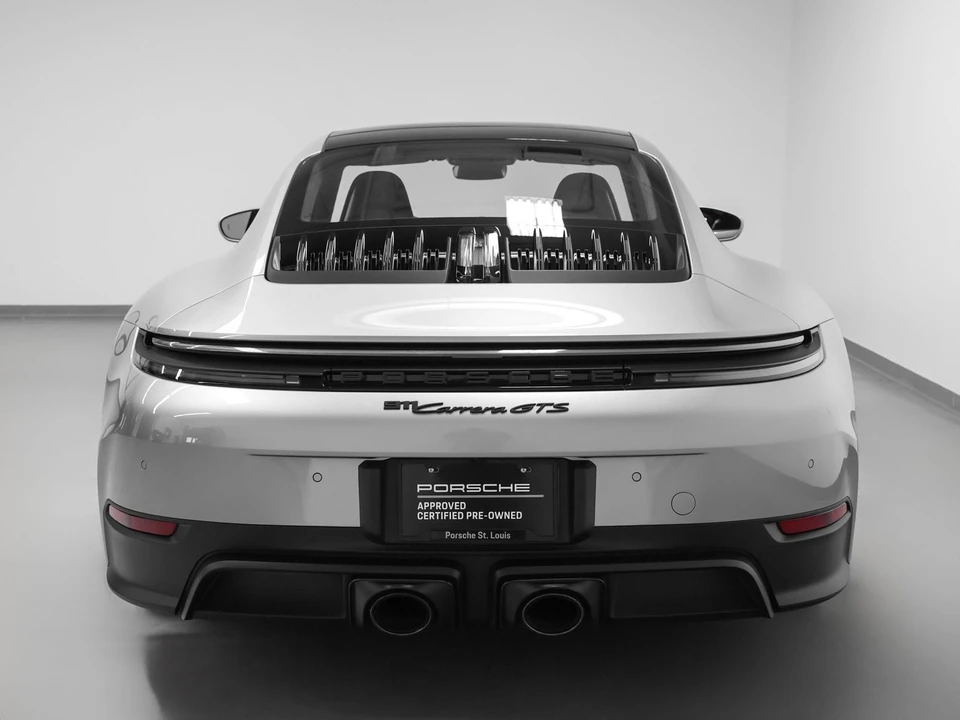 2026 Porsche 911 - Image 11 of 31
