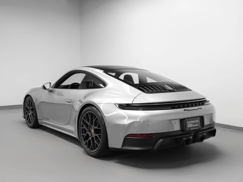 2026 Porsche 911 - Image 3 of 31