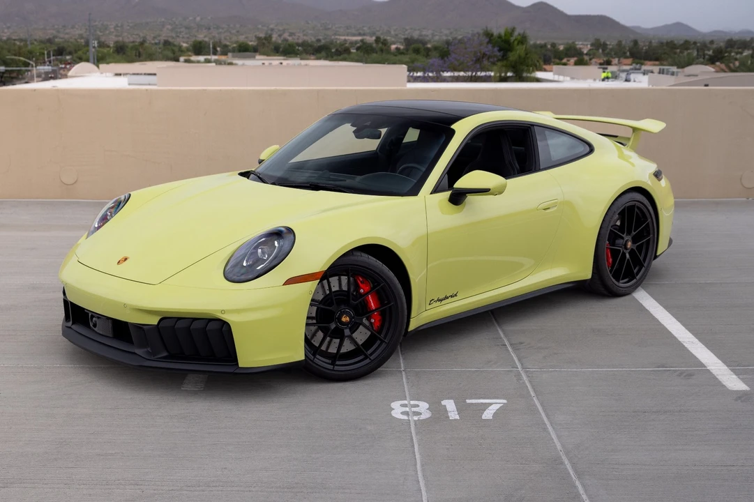 2026 Porsche 992 Carrera GTS - Image 14 of 31