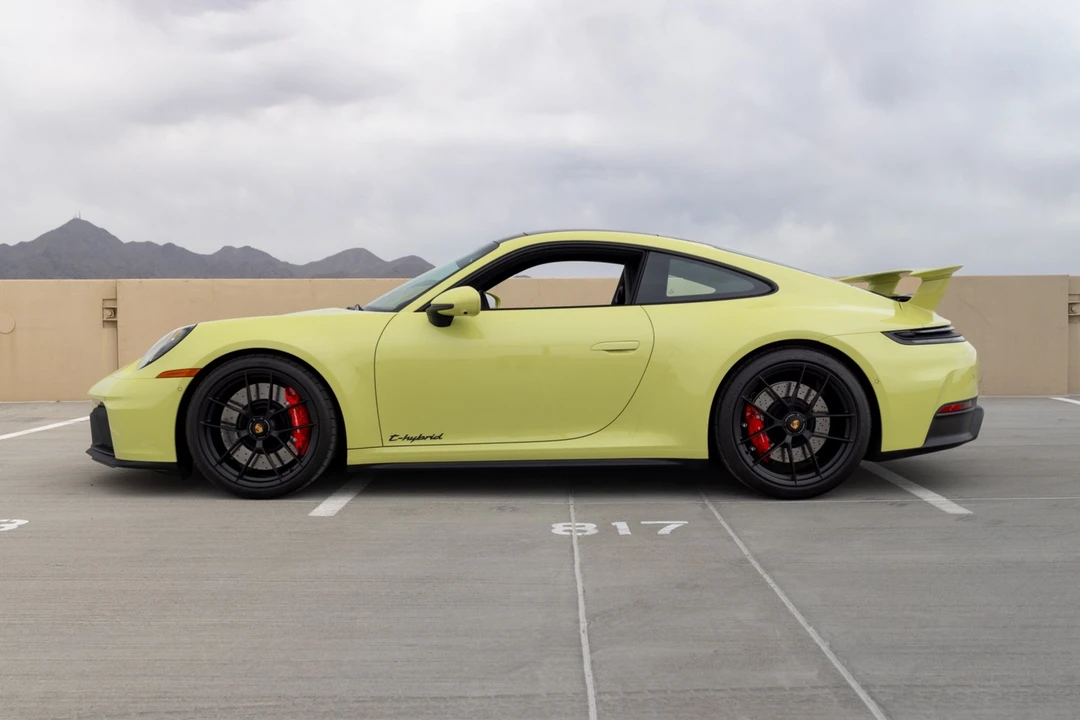 2026 Porsche 992 Carrera GTS - Image 3 of 31