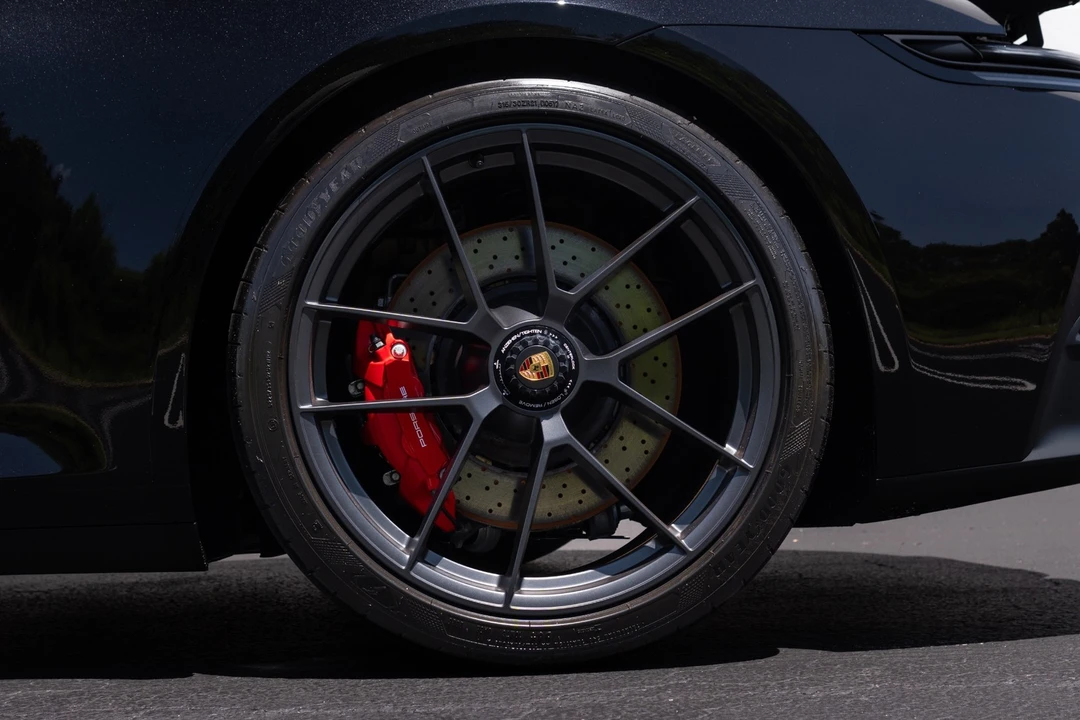 2026 Porsche - Image 29 of 31