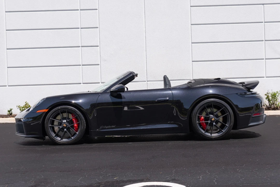 2026 Porsche - Image 23 of 31