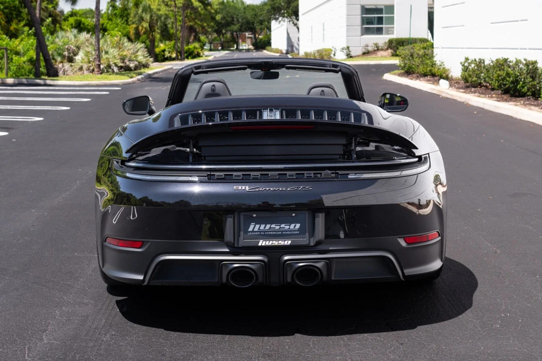 2026 Porsche - Image 2 of 31
