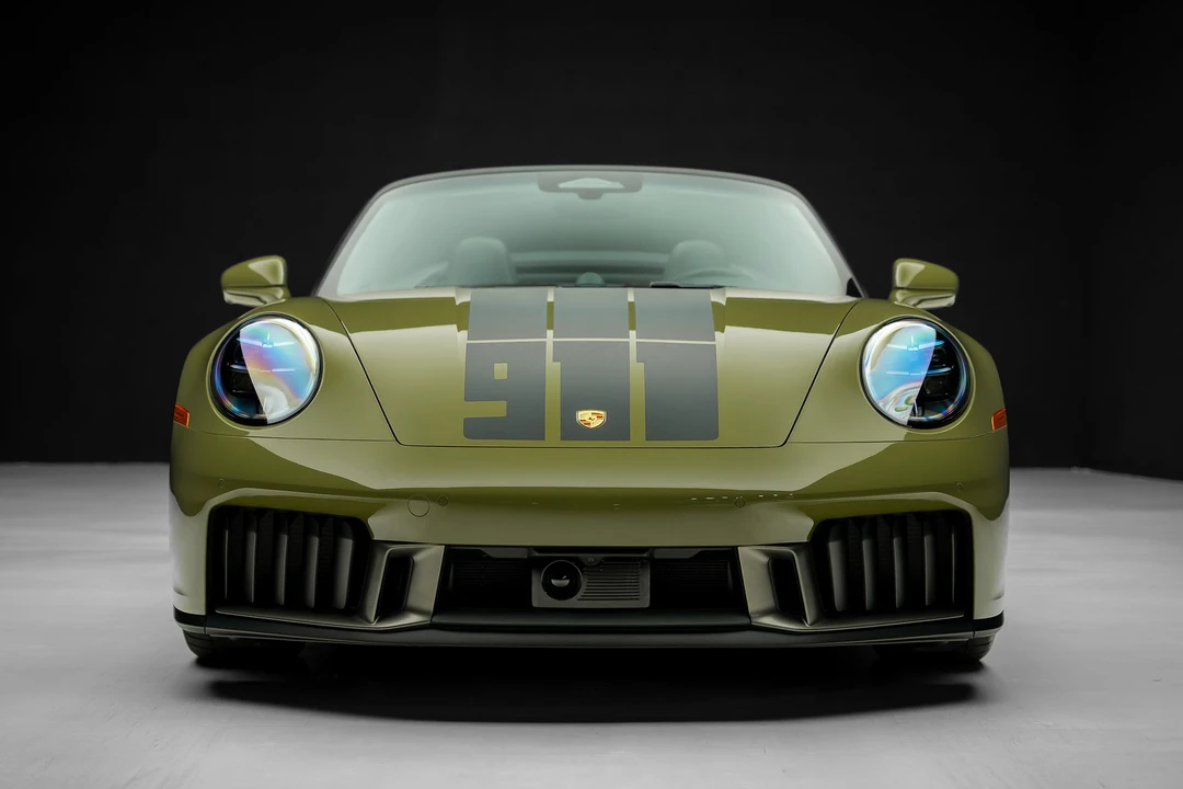 2026 Porsche 992 Carrera GTS - Image 10 of 31