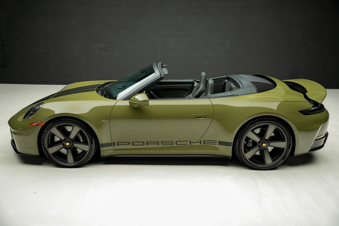 2026 Porsche 992 Carrera GTS - Image 20 of 31