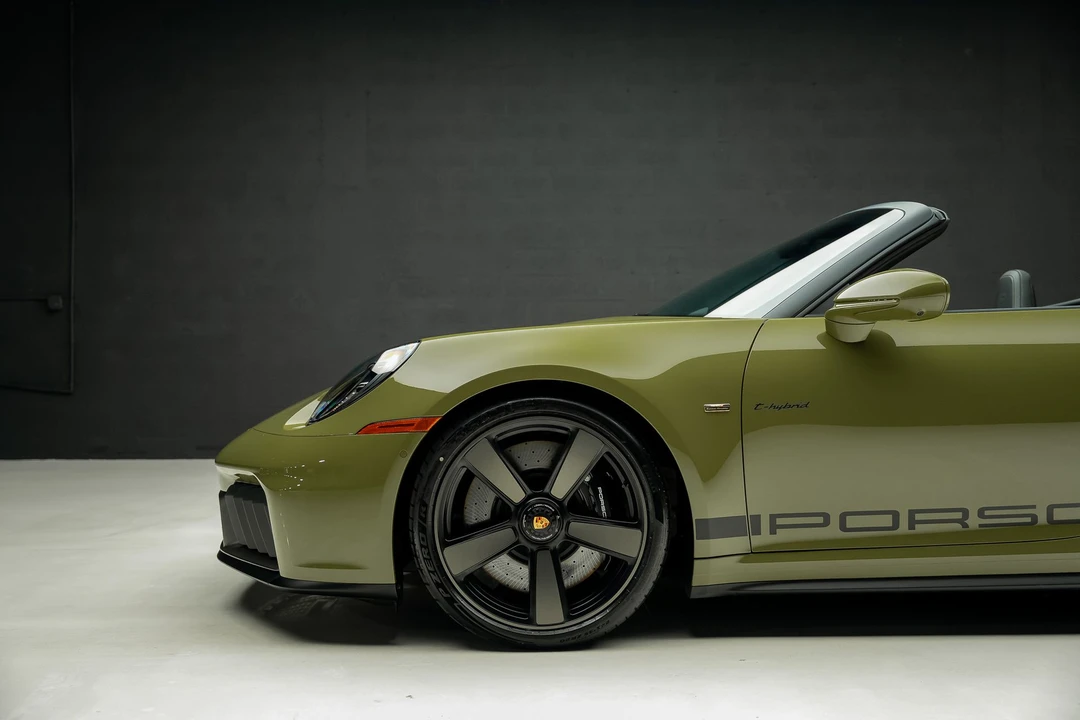2026 Porsche 992 Carrera GTS - Image 22 of 31