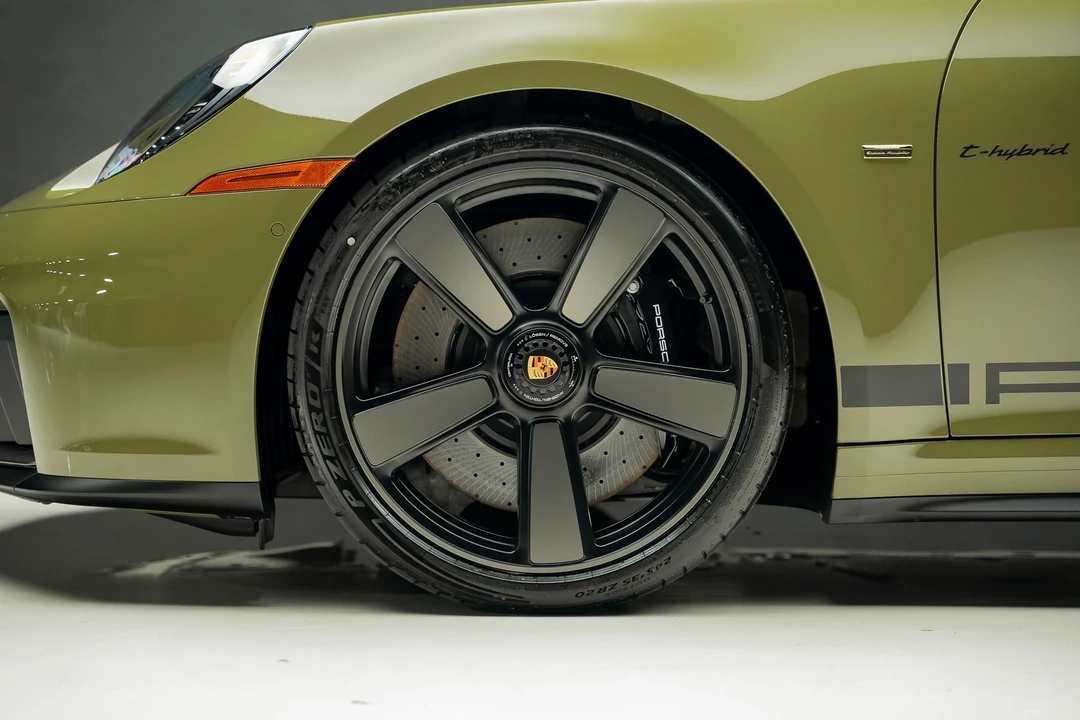 2026 Porsche 992 Carrera GTS - Image 23 of 31