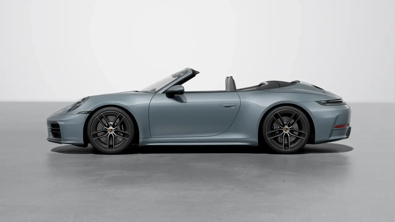 2026 Porsche 911 - Image 16 of 30